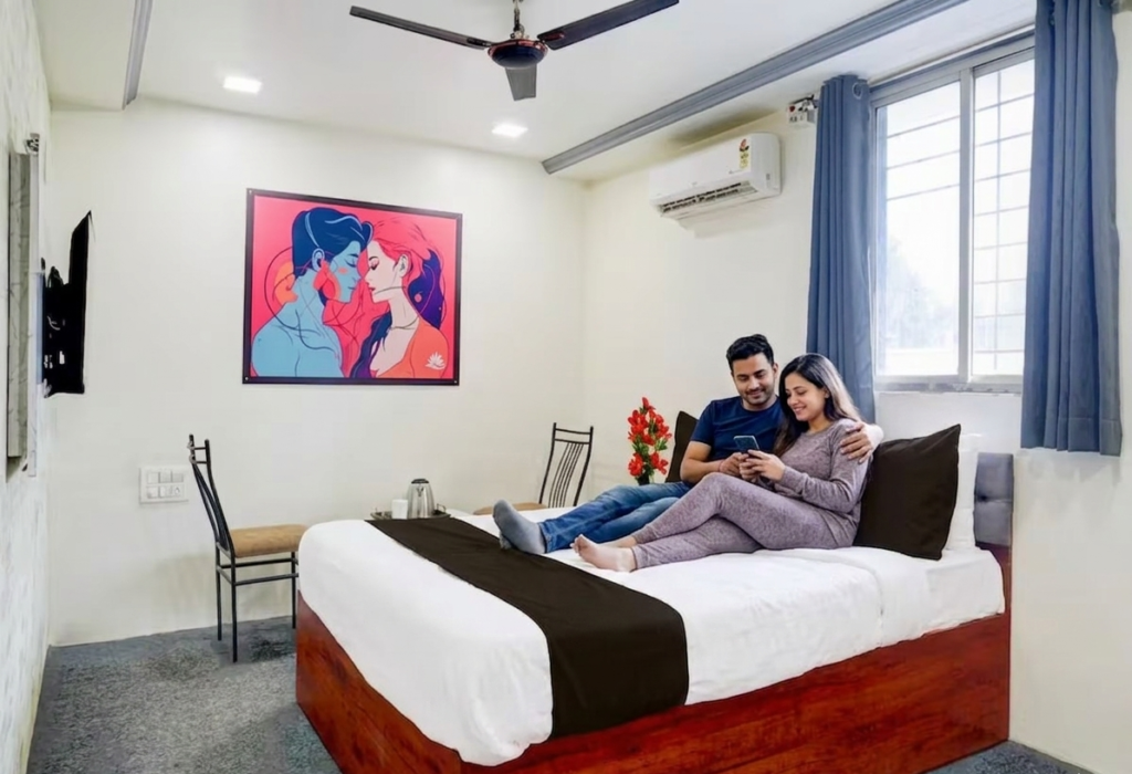 affordable lodge in katraj